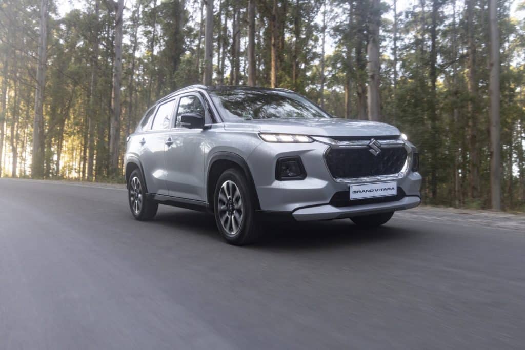 Silver Suzuki Grand Vitara Front View