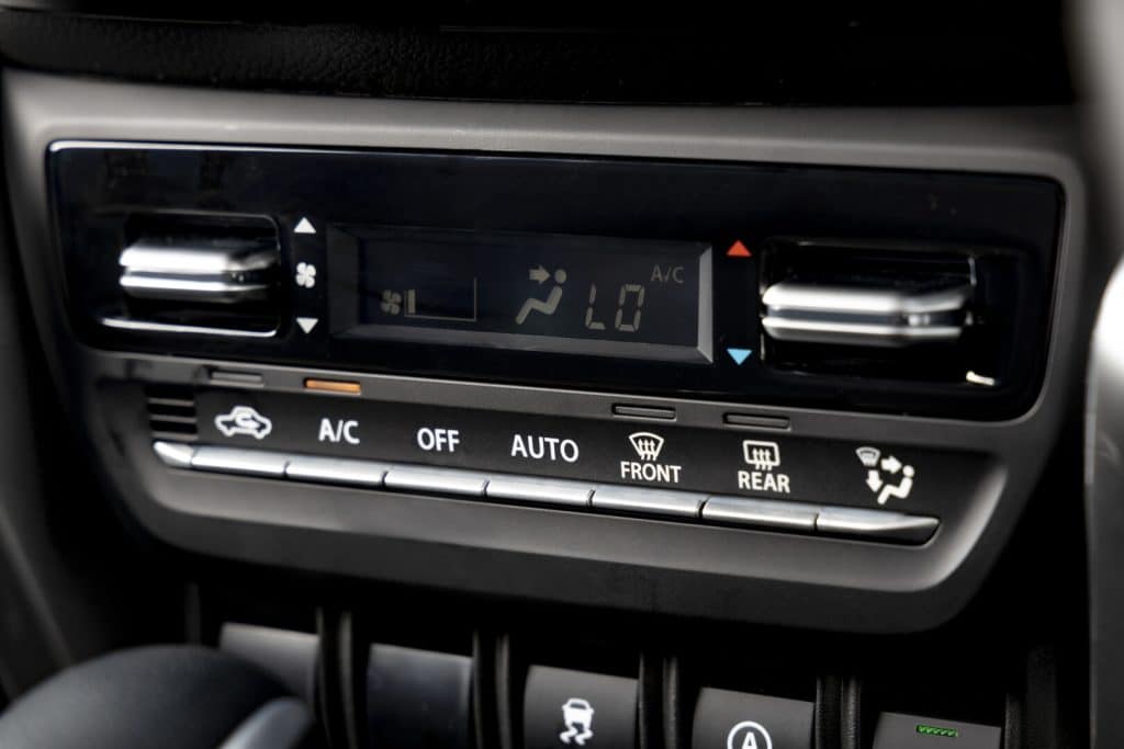 Suzuki Grand Vitara Buttons close up