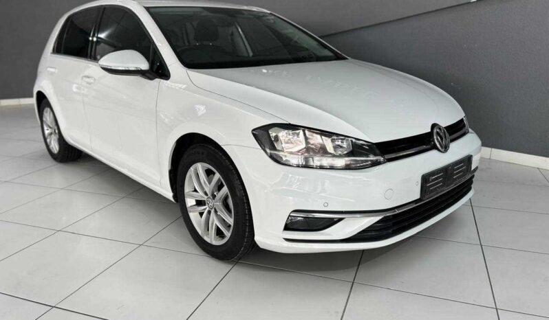 
								2018 Volkswagen Golf 1.4 TSI Comfortline DSG full									